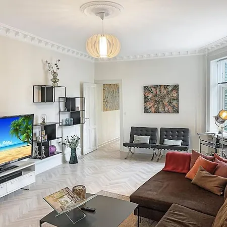 アパート Modern 142 Sqm In *
