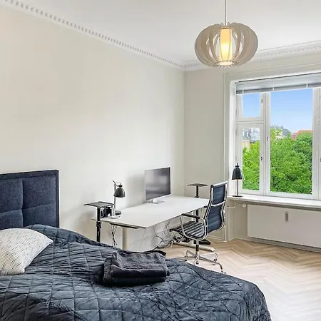 Modern 142 Sqm In *