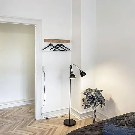 Modern 142 Sqm In アパート