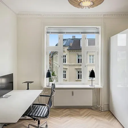 Modern 142 Sqm In *